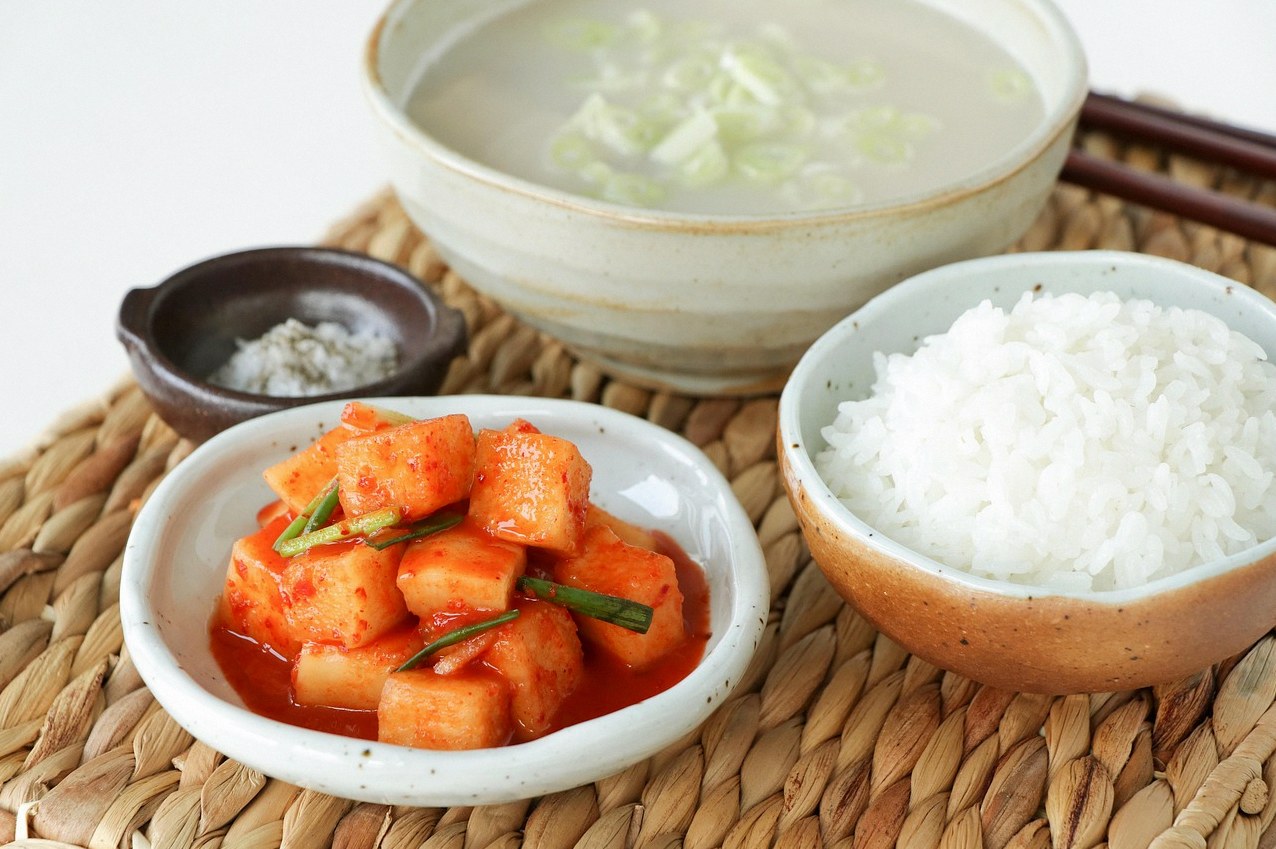 혼자 밥 먹는 꿈 해몽 2